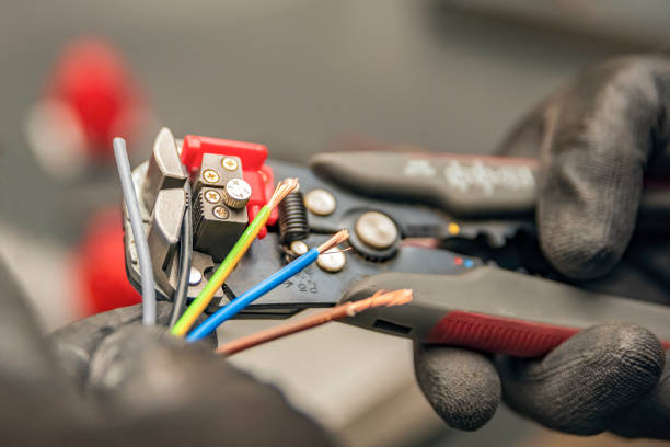 Best Affordable Emergency Electrician  in St Anne, IL