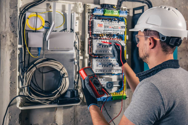Best Commercial Electrician Services  in St Anne, IL